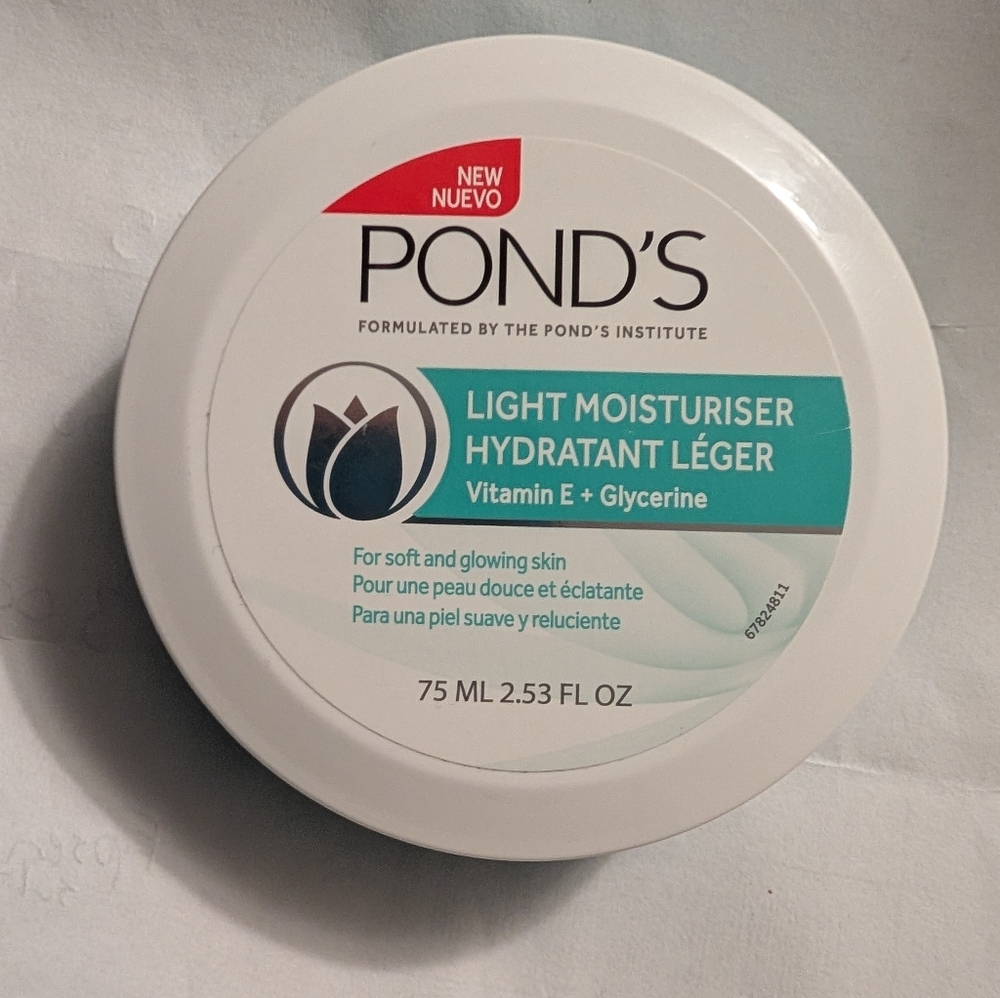 🦋 Ponds Light Moisturiser 75 ML - India